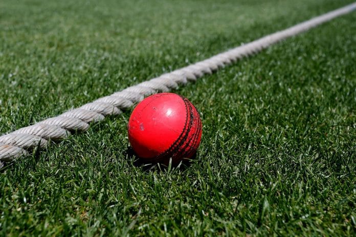 A cricket ball | Jason McCawley/Getty Images