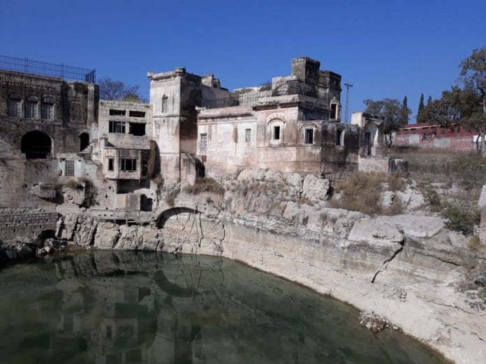 Katas Raj complex and pond, Pakistan