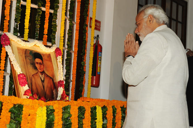 Narendra Modi pays tribute to Veer Savarkar | Narendra Modi official page