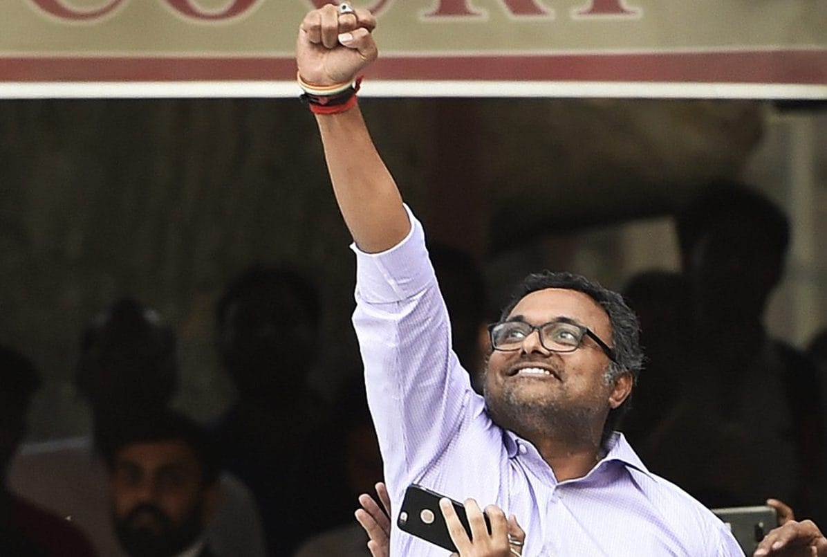 Karti Chidambaram leaving Patiala House Courts