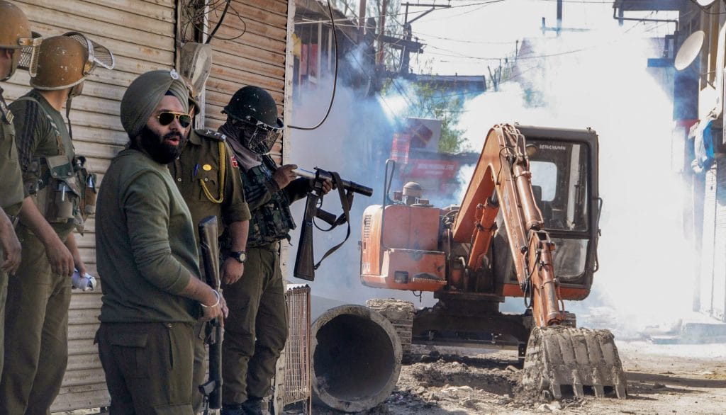 Syed Ali Shah Geelani released in Srinagar