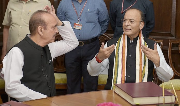 Arun Jaitley, then the finance minister, talks to opposition leader Ghulam Nabi Azad | Shahbaz Khan | PTI File Photo