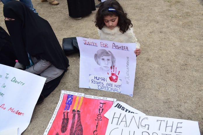 A young girl at the demonstration against the rape and murder of an 8-year-old girl| Idrees Abbas/SOPA Images/LightRocket via Getty Images