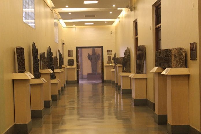 The exhibition compared key artifacts