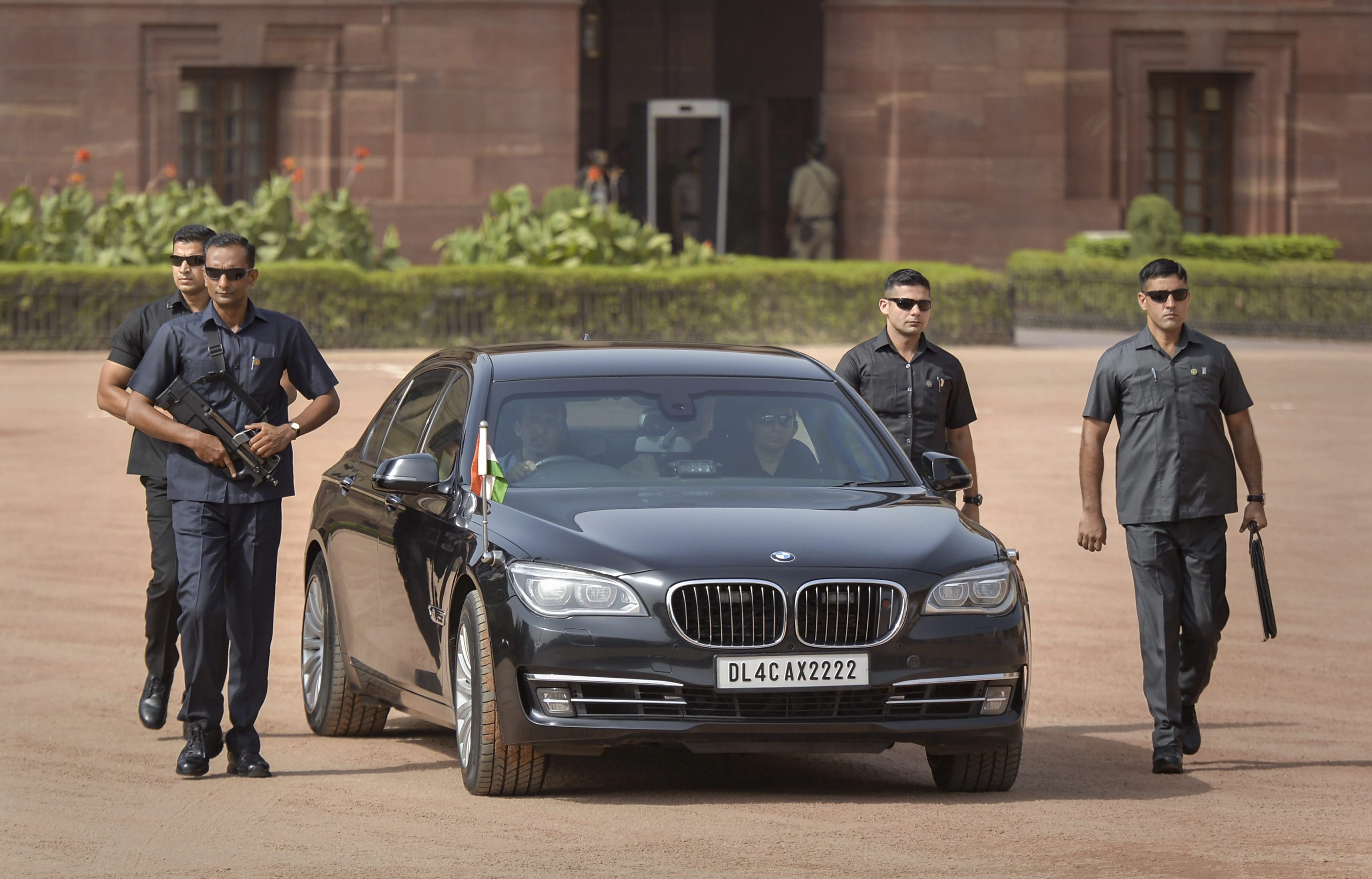 Prime Minister Narendra Modi with his convoy at Rashtrapati Bhawan, in New Delhi
