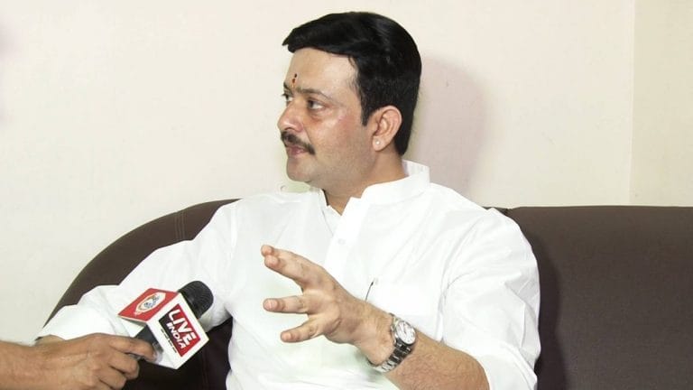 Bhaiyyuji Maharaj: The metrosexual godman who walked among the movers & shakers of govt