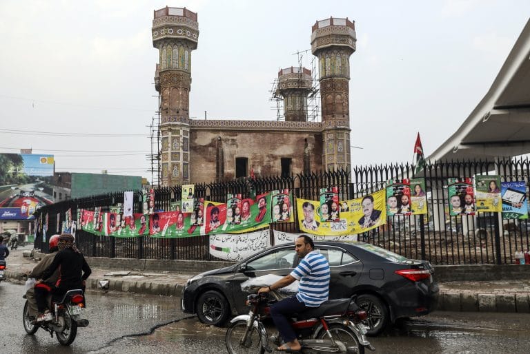 Pakistan goes to polls amid heavy security