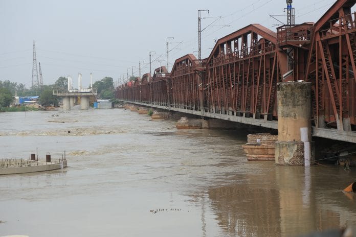 Loha pul| Yamuna river