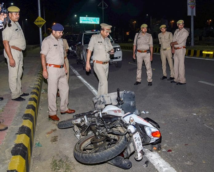 Lucknow police at crime scene