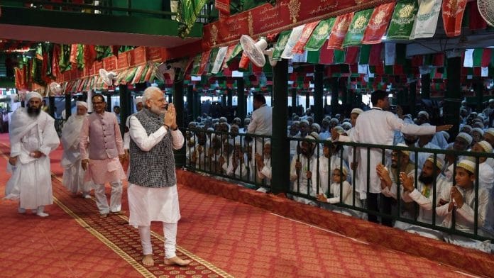 Prime Minister Narendra Modi interacting with Muslims | @BJP4India/Twitter