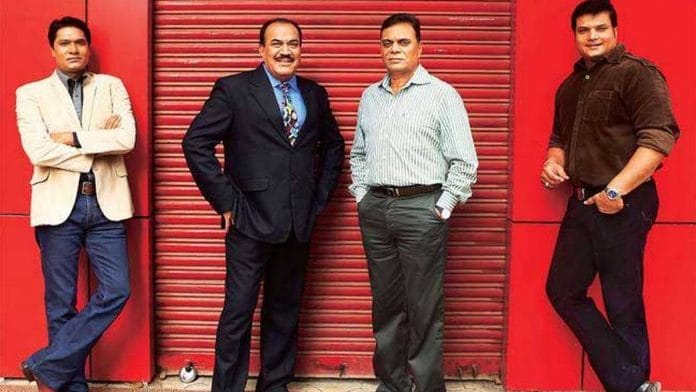 Cast members of TV show CID | Facebook