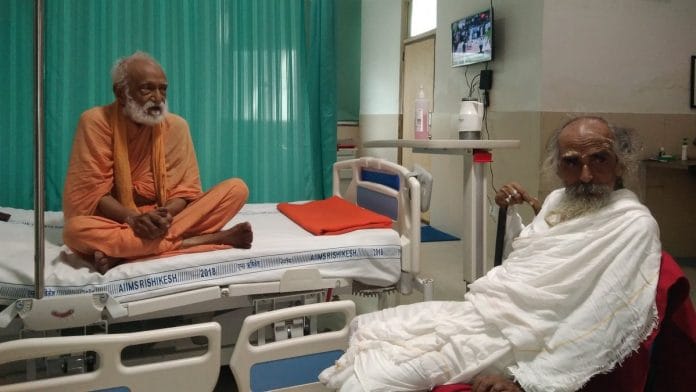 G. D. Agarwal (left) | @matrisadan/Twitter