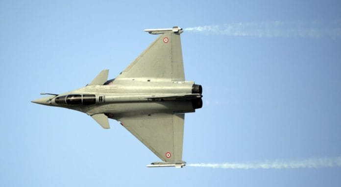 A Rafale fighter jet, manufactured by Dassault Aviation | Jason Alden/Bloomberg