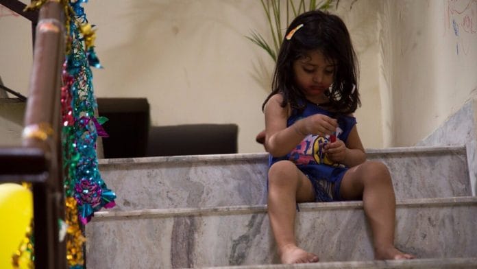 A still from Pihu | @vinodkapri/Twitter