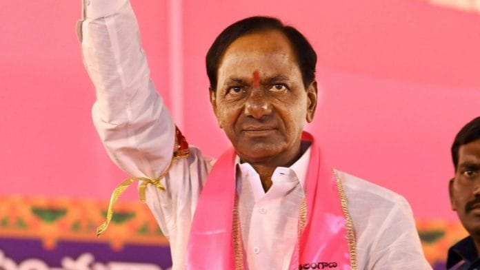 Telangana chief ministerand TRS party president K Chandersheker Rao flashes victory sign at a rally in Secunderabad on December 2, 2018 | PTI