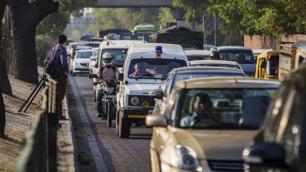 Less than 1% public vehicles have trackers, panic buttons. SC says no fitness certificate without them