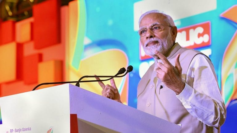 Modi praises Mumbai & its migrants after Kamal Nath talked of job quota for locals