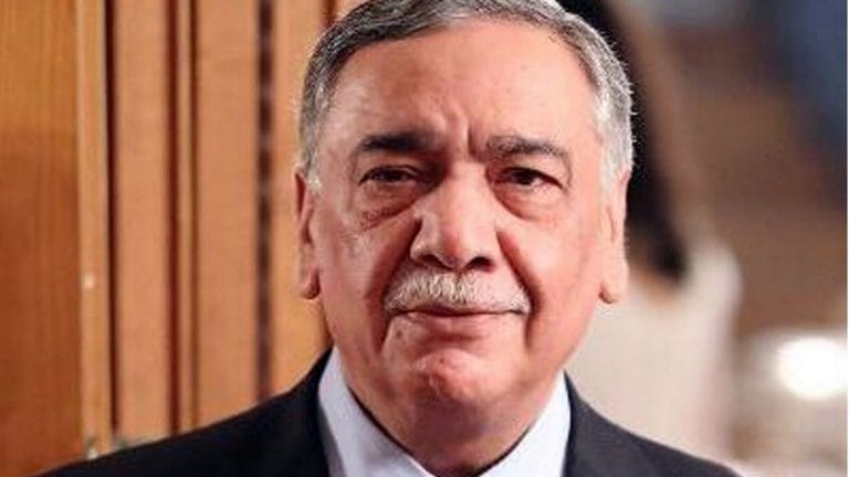 Pakistan’s new chief justice is showing signs of an old habit – siding with the military