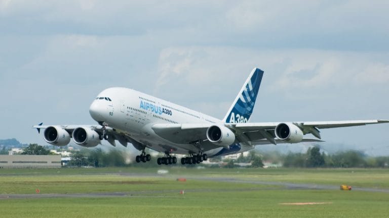 Airbus could kill A380 as Emirates considers smaller jet