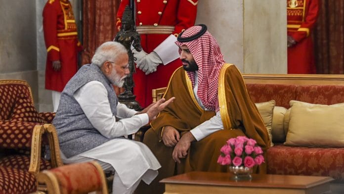 PM Narendra Modi with Saudi Arabia's Crown Prince Mohammed bin Salman in Rashtrapati Bhavan | Shahbaz Khan/PTI