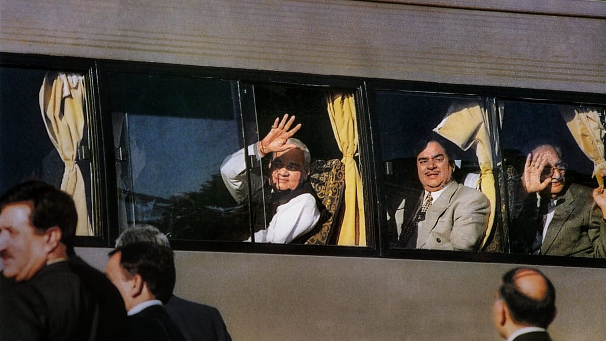 When Vajpayee took a bus ride and it seemed peace with Pakistan was possible