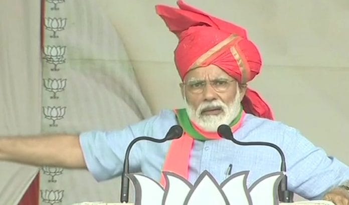 PM Modi speaking at a rally in Kathua, Kashmir