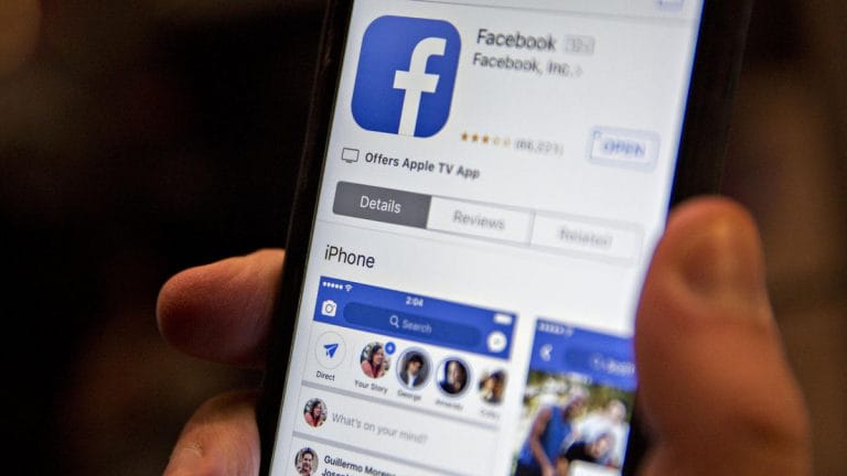 Facebook hires health expert to help prevent suicides