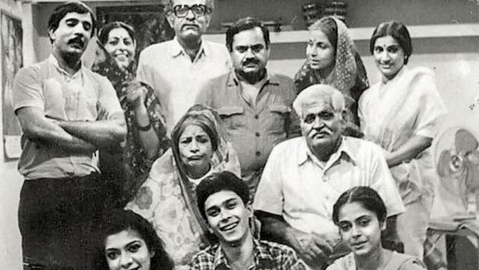 The cast of DD's Hum Log | Twitter/FilmHistoryPics