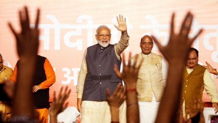 Narendra Modi addressing BJP workers at the party headquarters