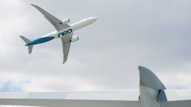 Airbus jumps ahead while Boeing flounders at Paris air show
