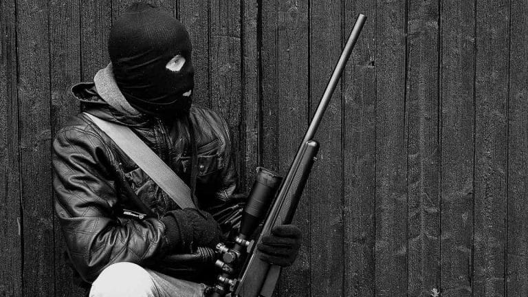 What makes radicals die for their cause? This is what brain scans found