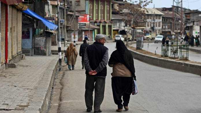 Representational image of people in Srinagar, Jammu and Kashmir | Photo: Anindito Mukherjee | Bloomberg
