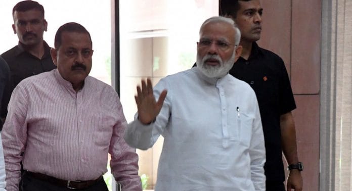 Jitendra Singh, who introduced the RTI Amendment Bill in Lok Sabha on Friday (L), with PM Narendra Modi