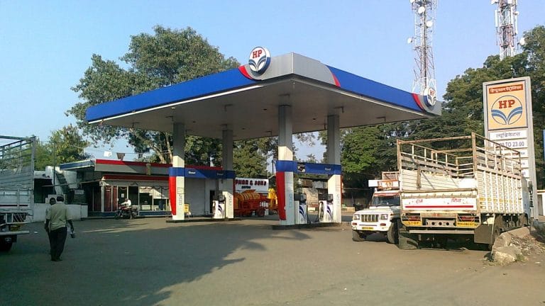 Hindustan Petroleum outlets may roll out battery swapping program for e-vehicles