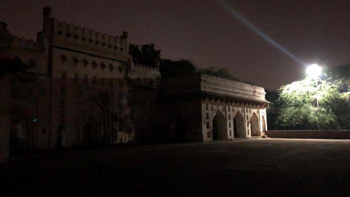 Madhi Masjid in Mehrauli, Delhi | Photo: Revathi Krishnan | ThePrint