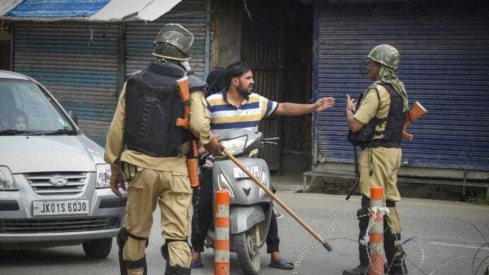 Restrictions in Srinagar