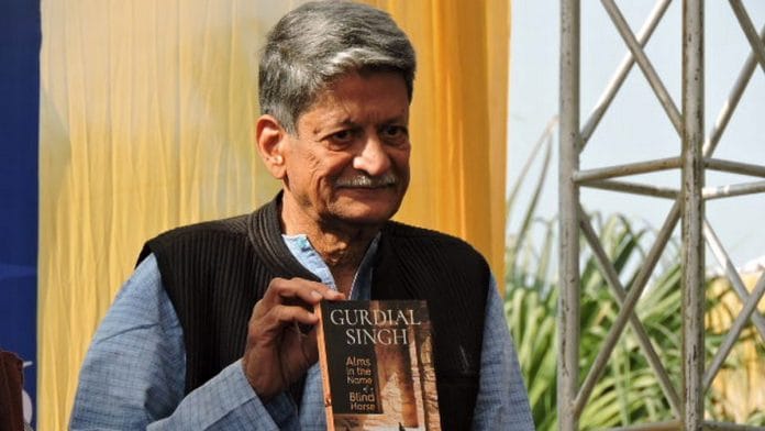 File photo of Kiran Nagarkar | Commons