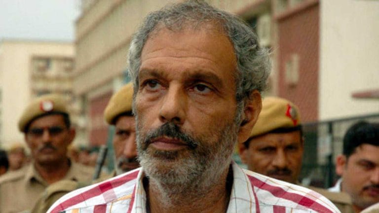 In jails, underworld dons had a liking for Naxalites due to Robin Hood image: Kobad Ghandy