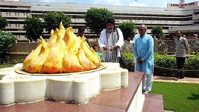 Actor Mithun Chakraborty pays tributes to RSS founder K.B. Hedgewar in Nagpur Thursday. | Photo: ANI