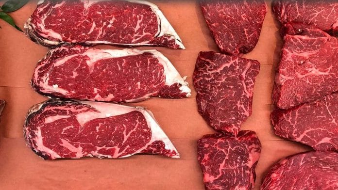 Red meat. | Photo: Flickr/Sarah Stierch