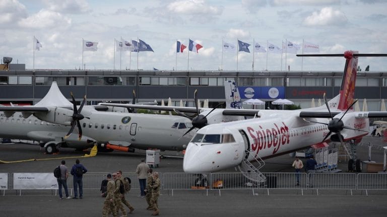 SpiceJet offers to fly migrants stuck in lockdown from Delhi, Mumbai to Patna