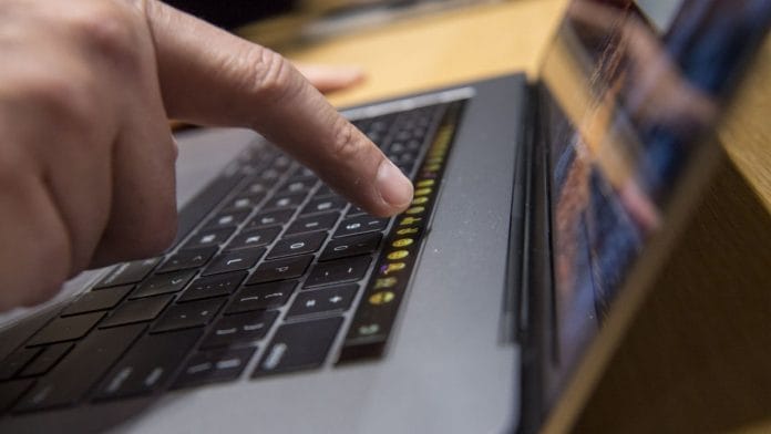 Apple Set to Launch MacBook Pro With Bigger Screen, New Keyboard