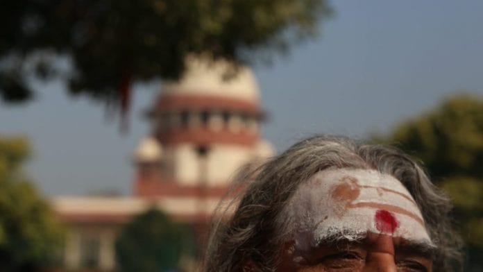 People gather outside Supreme Court, Saturday | Manisha Mondal | ThePrint