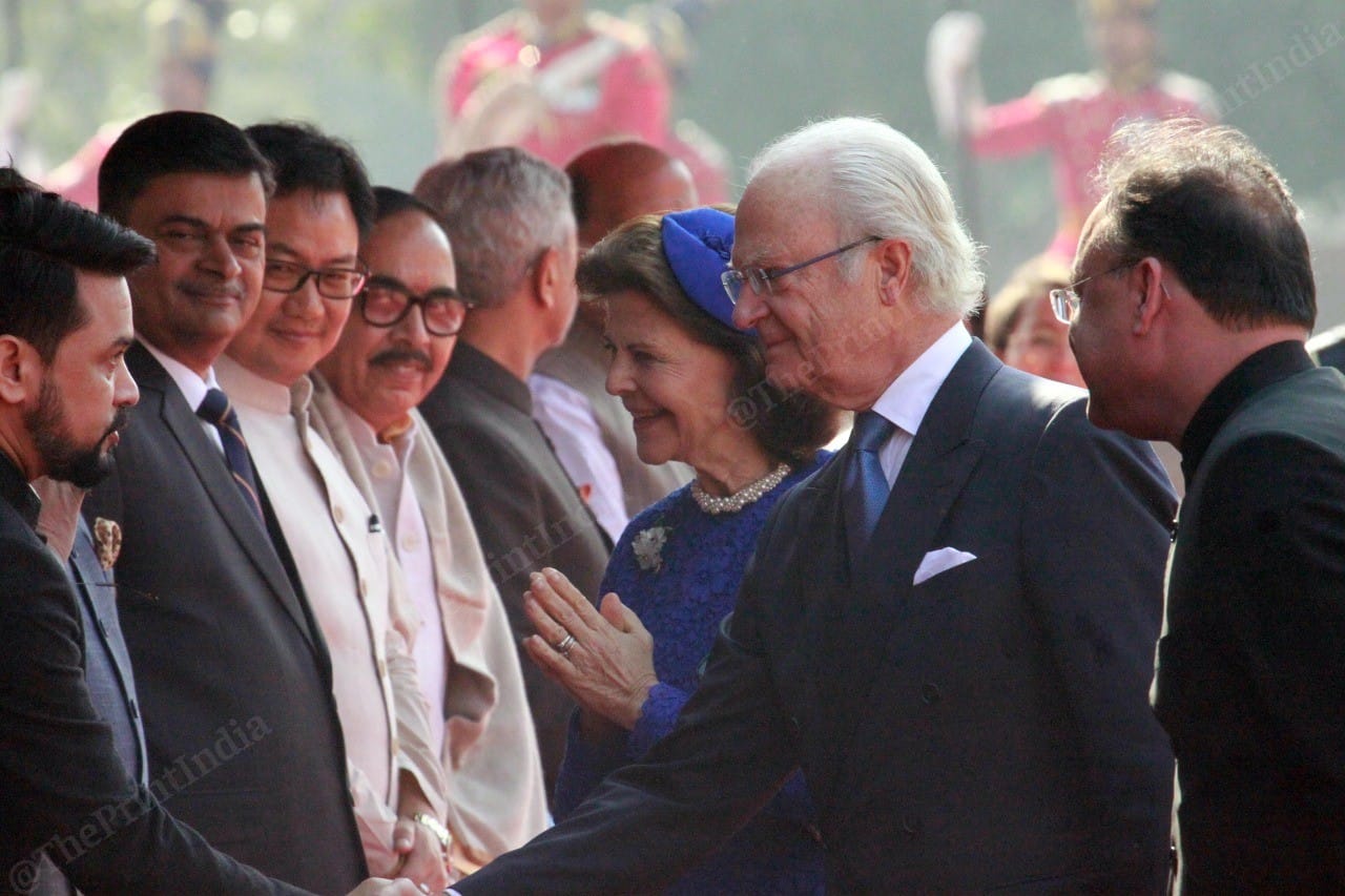 Queen Silvia (centre) and King Carl XVI Gustaf (right) meet ministers and leaders at Rashtrapati Bhavan 