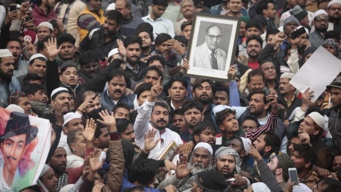 Bhim army leader Chandrashekhar Azad at Jama Masjid | by special arrangement