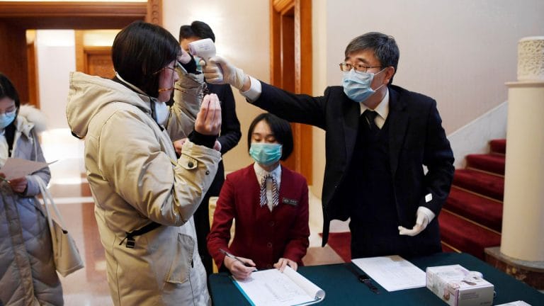Coronavirus-hit China now battling mask shortage — even hospitals are asking for donation