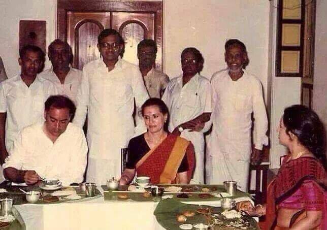 Rajiv Gandhi and Sonia Gandhi enjoying a South Indian meal with P Chidambaram looking on, 1989 | karti.chidambaram/Facebook