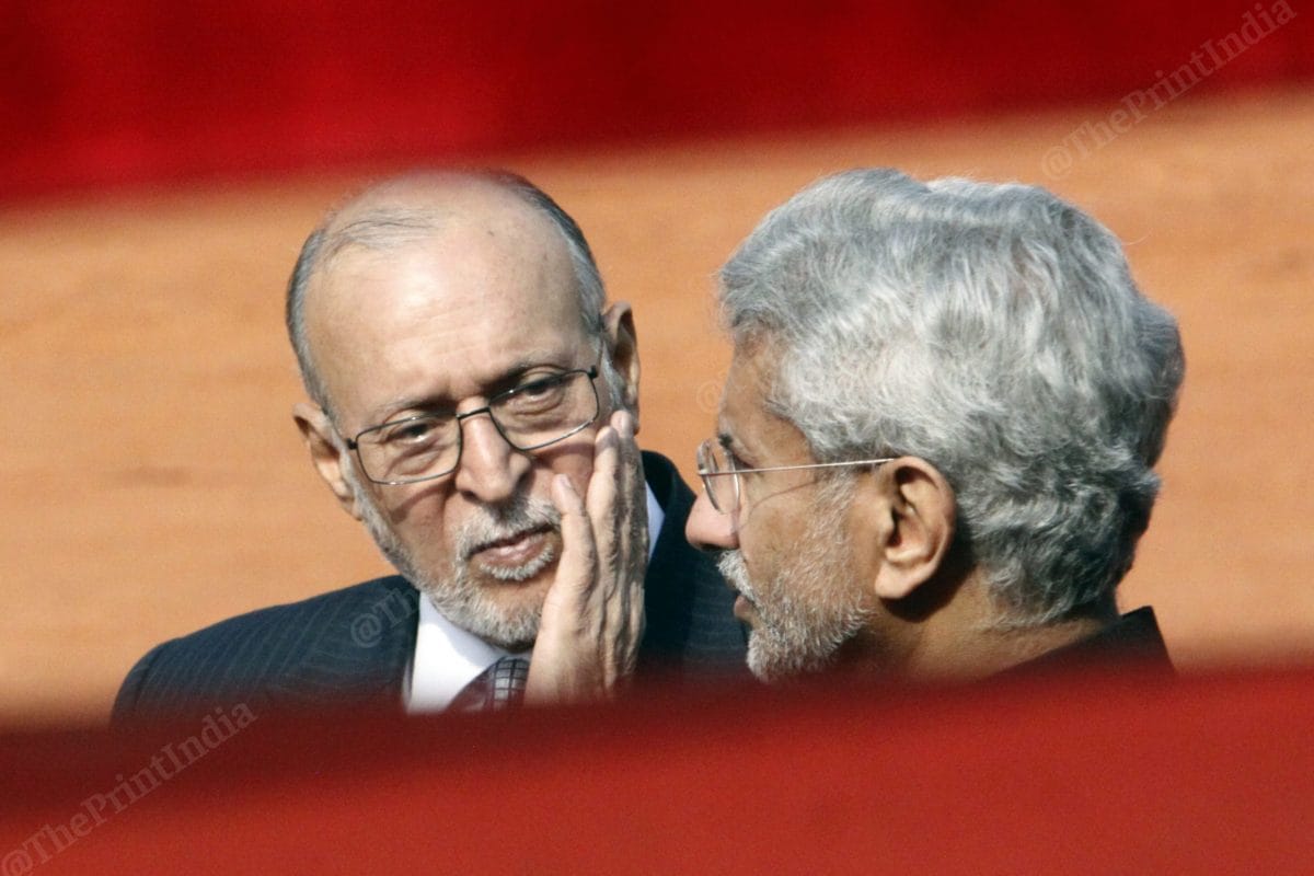 Lieutenant Anil Baijal (left) with S. Jaishankar (right) at Rashtrapati Bhavan | Photo: Praveen Jain | ThePrint