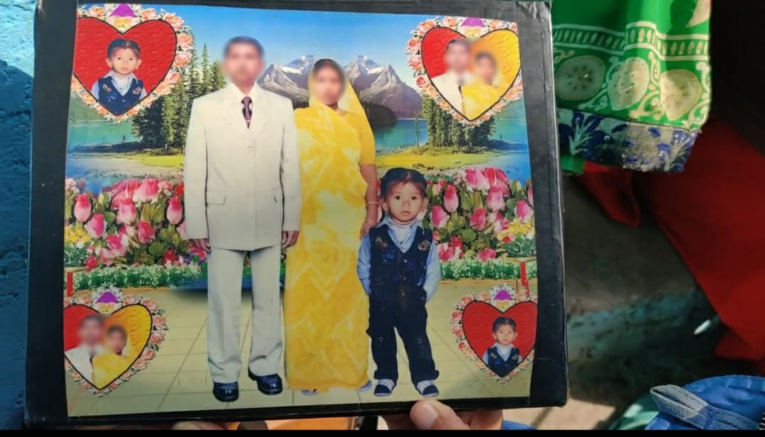 Photograph of Vinay Sharma as a child with his parents | Photo: Urjita Bharadwaj/ThePrint