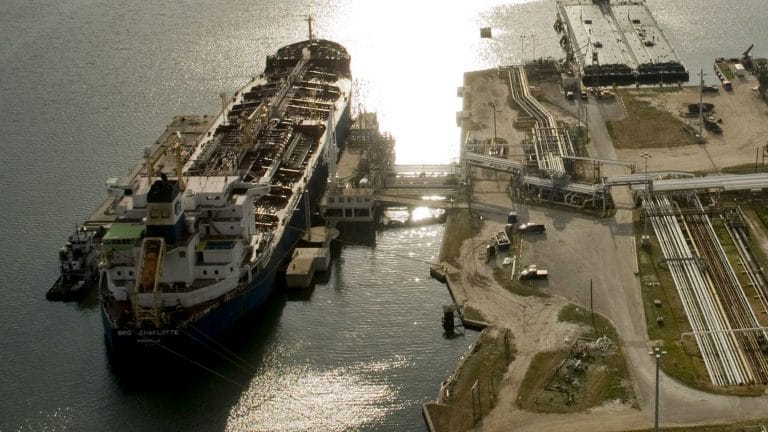 Why the world’s smartest oil traders have taken to the seas